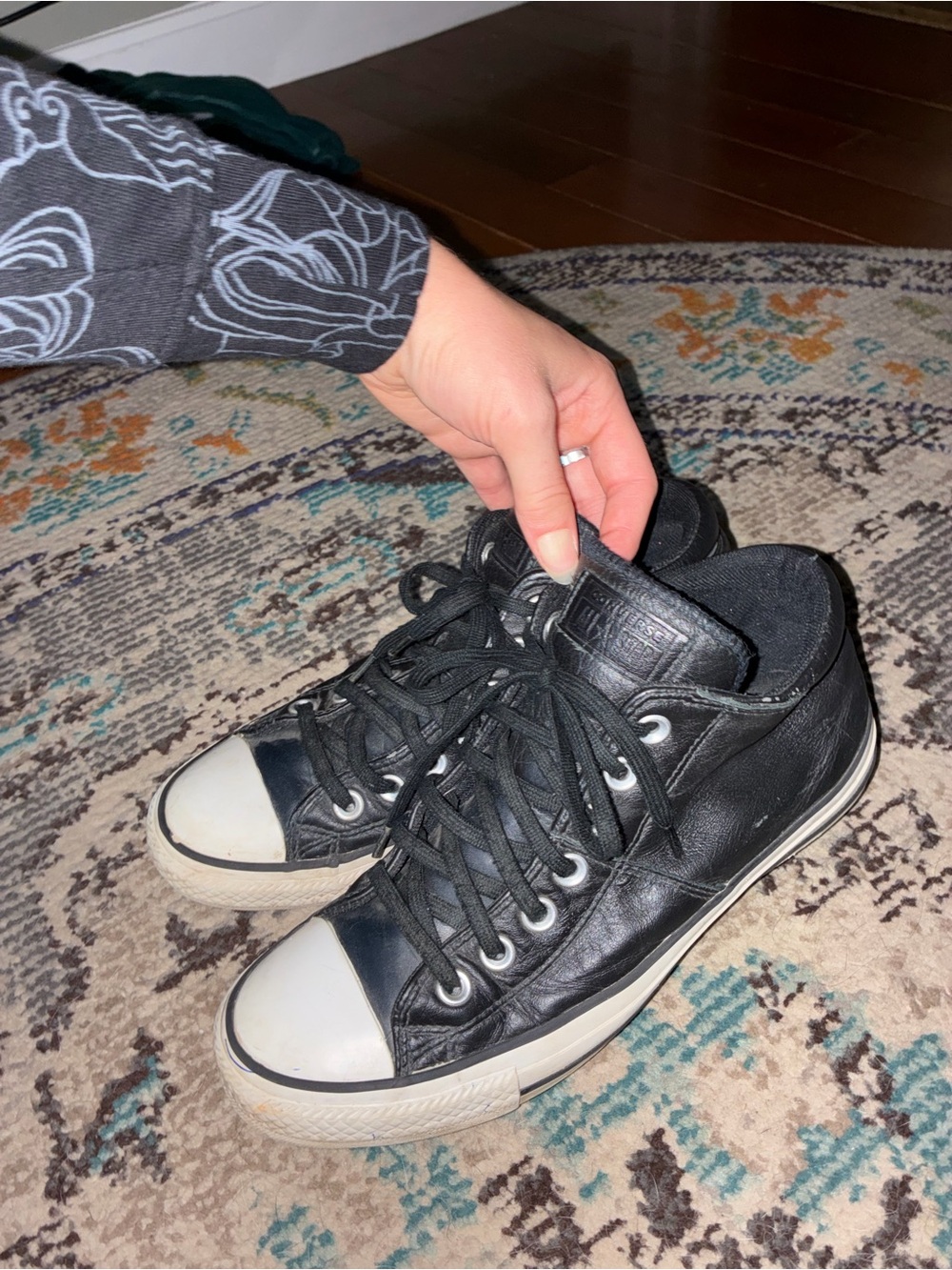 Black leather converse
